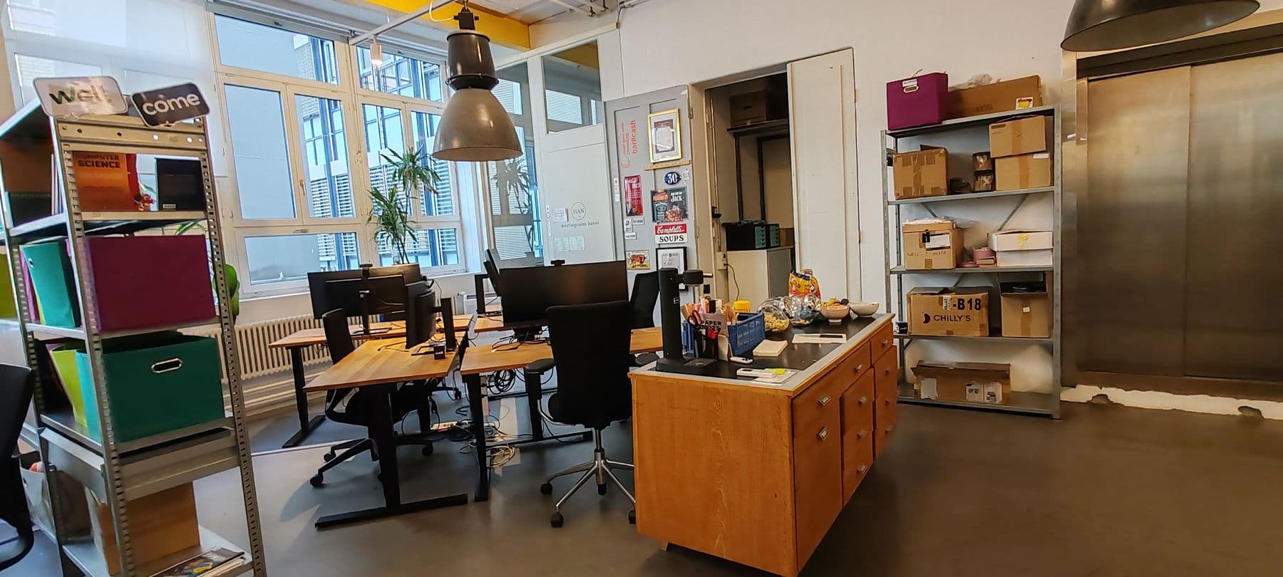 Space 07 – Office Space · Coffee Lounge · Meeting Hanoi – Bild 4