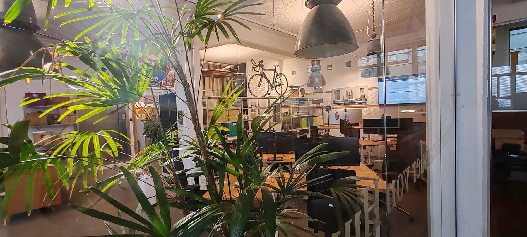 Space 07 – Office Space · Coffee Lounge · Meeting Hanoi – Bild 5