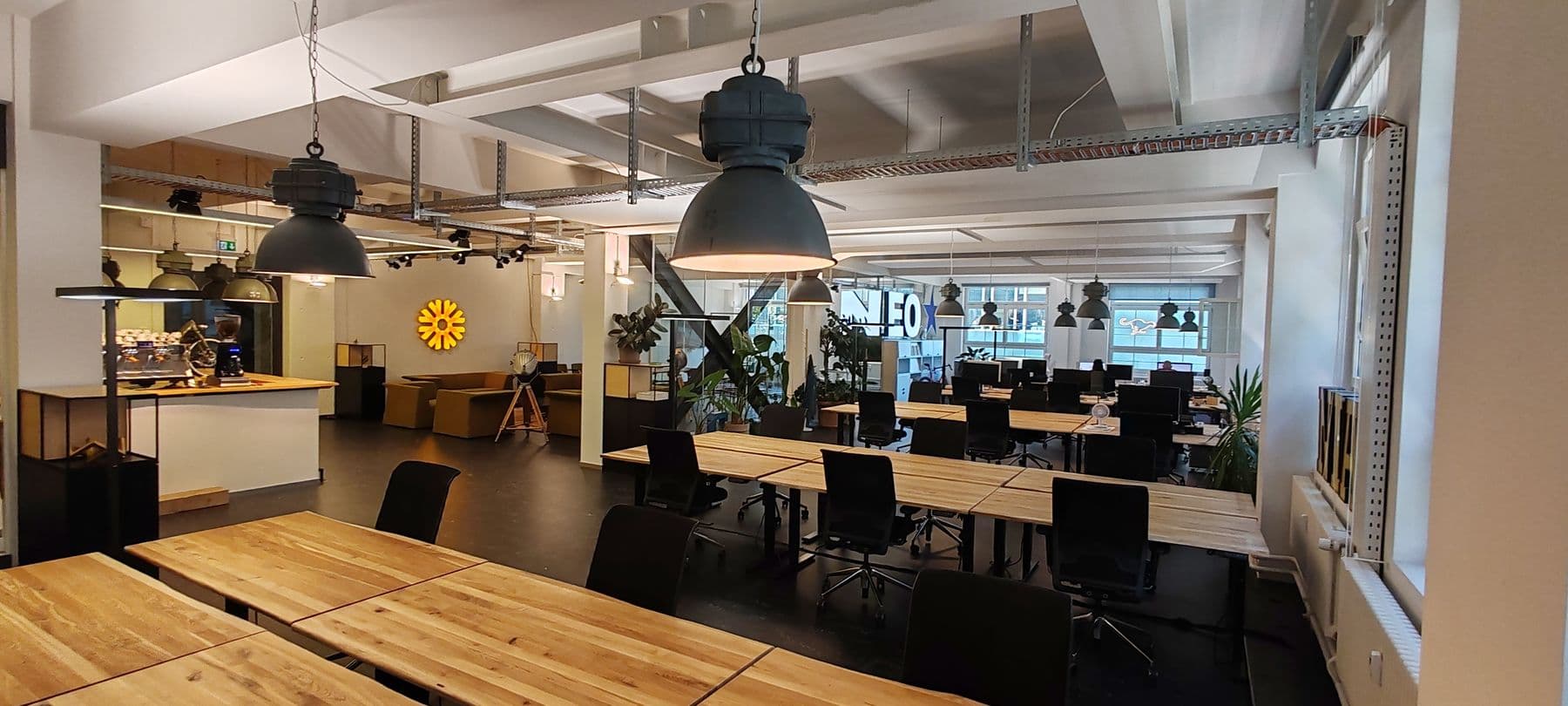 Space C10 – Deluxe Coworking · Coffeebar · Meeting Göteborg & Lissabon – Bild 2