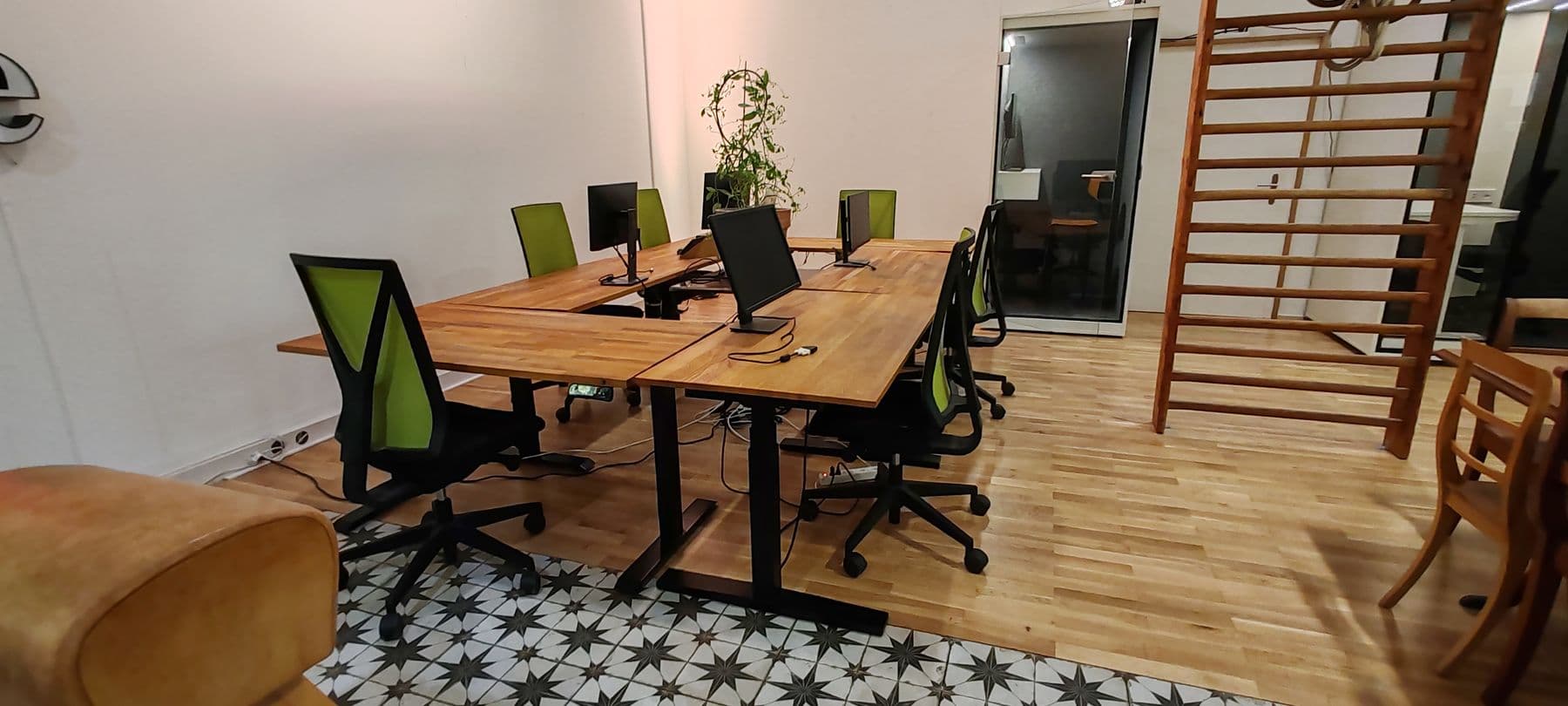Space E7 – Coworking · Coffee Lounge · Meeting Jaffna – Bild 6